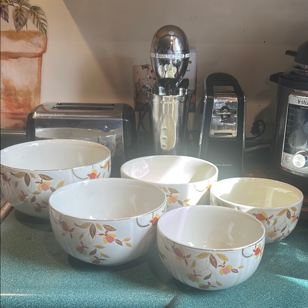 Floral Ceramic Bowl Set